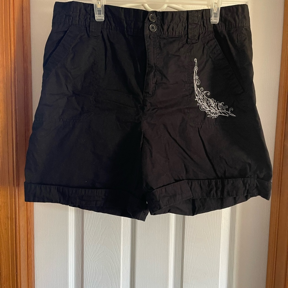 NWOT Black Embroidered Shorts